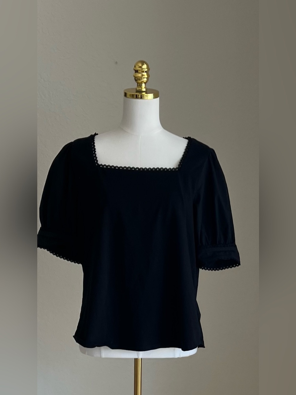 Bailey 44 Black Square-Neck Puff Sleeve Blouse